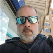 Quieres aprender a diseñar o mejorar tus conocimientos de photoshop, illustrator, premiere, canva...?